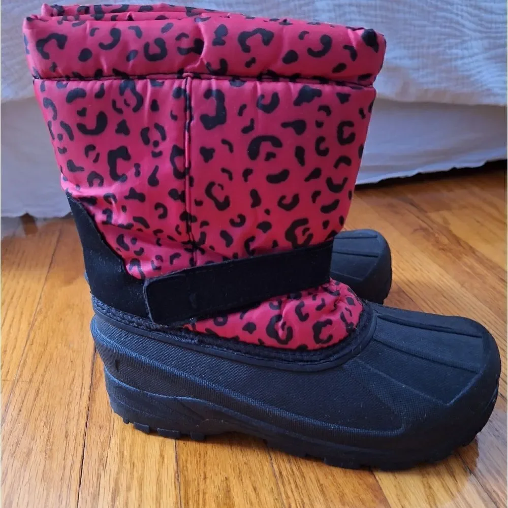 Snow Boots Sz 4 fits like a Women 7 cheetah print pink